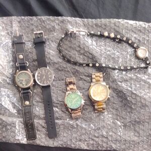 Stylish Watch Collection with Mixed Metals and Leather